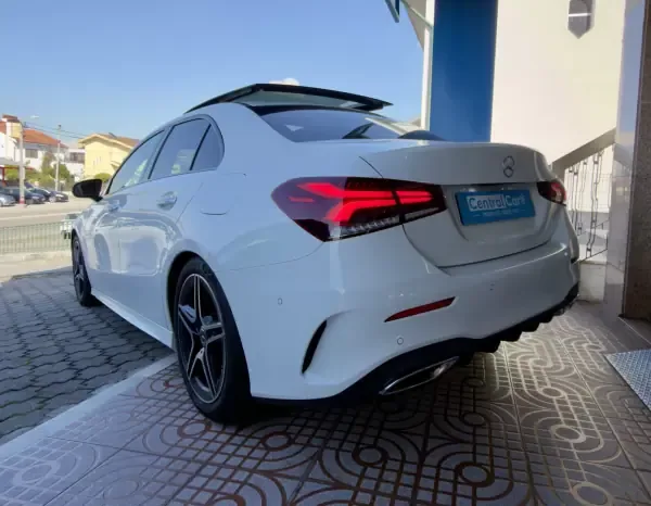 Mercedes-Benz A 180 Limousine 2020 1.5 D AMG Line AUTO 116Cv | GPS | TETO | CÂMARA
