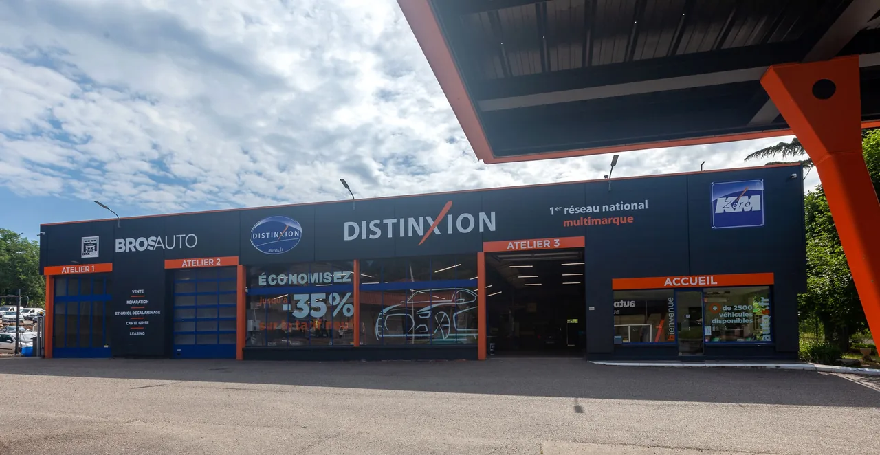 PEUGEOT 607