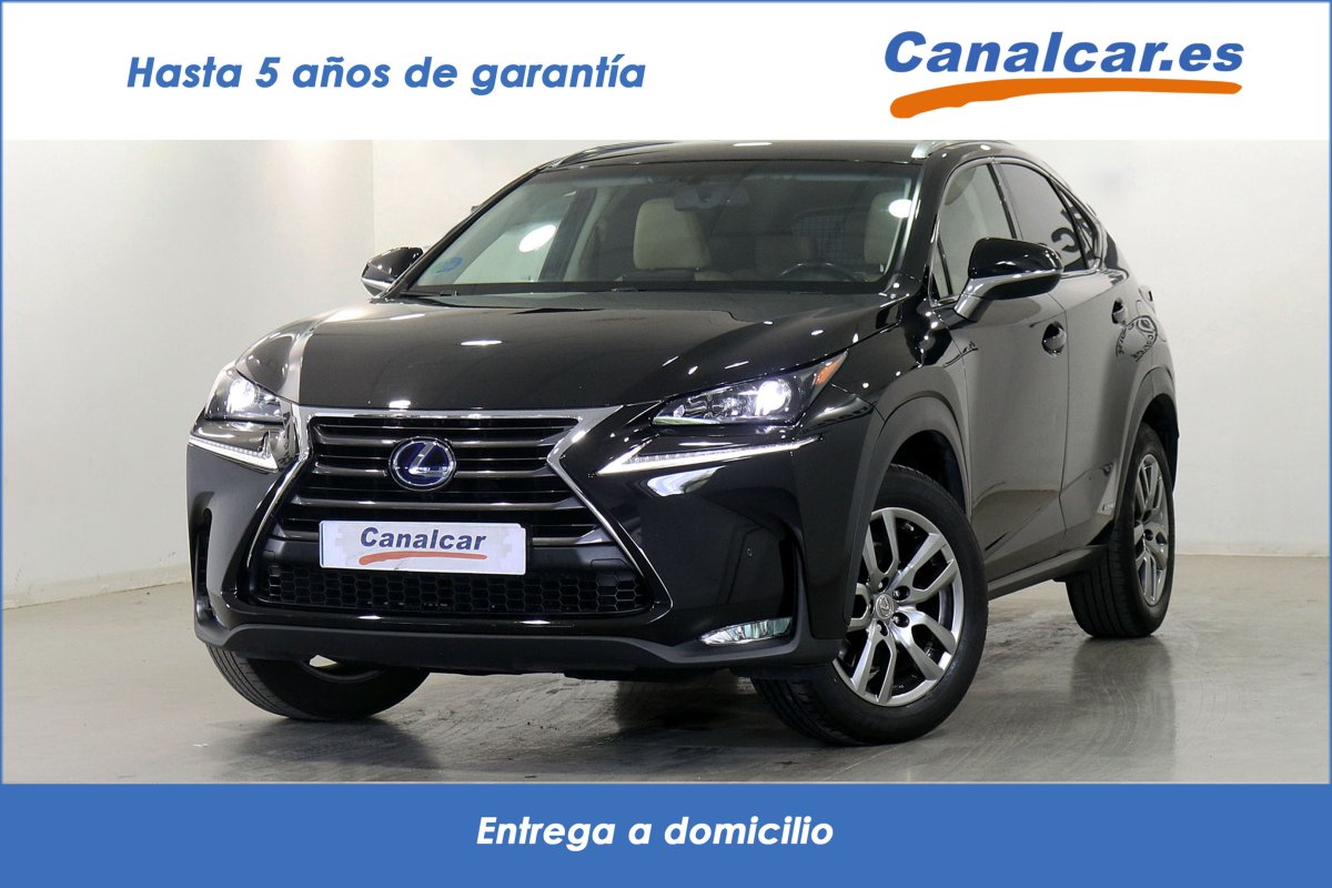 Lexus NX 300h Executive 4WD + Navibox 145 kW (197 CV)