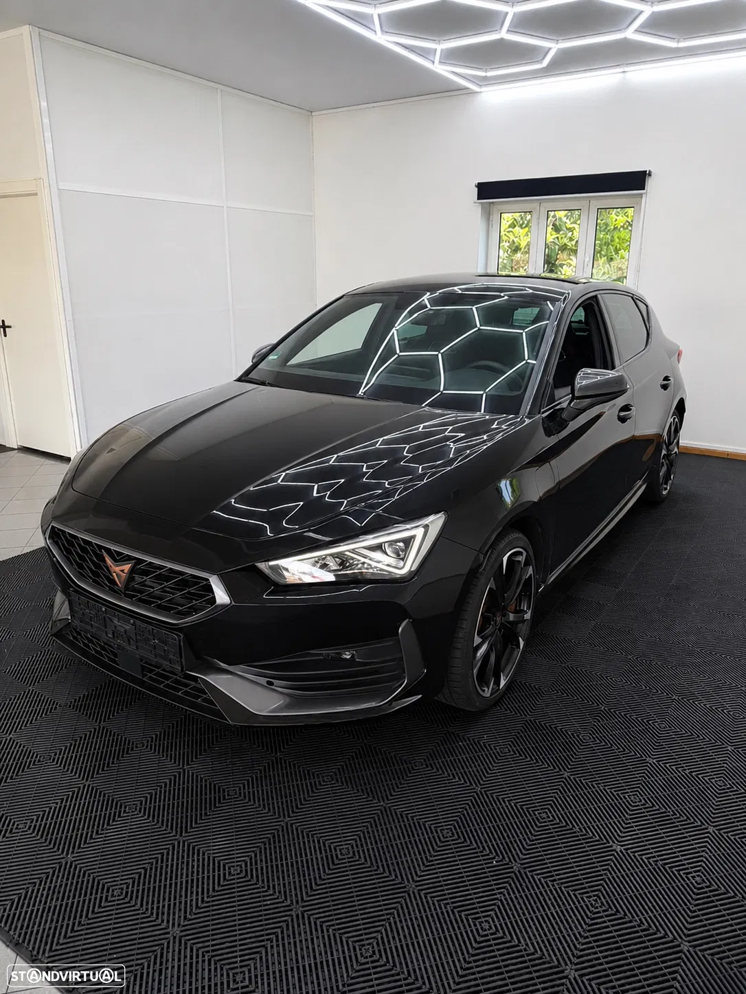 Cupra Leon 1.4 e-Hybrid MID DSG