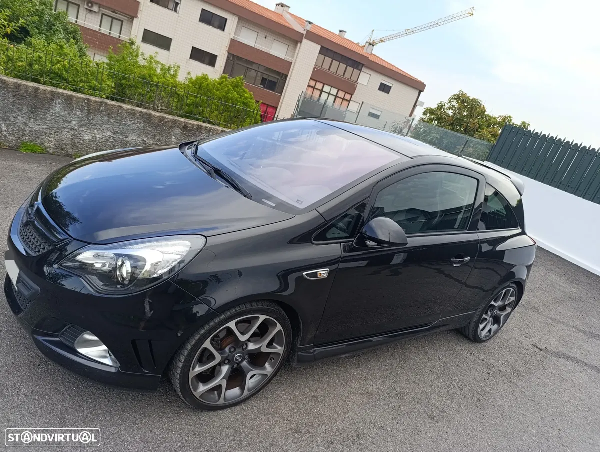 Opel Corsa 1.6 Turbo OPC