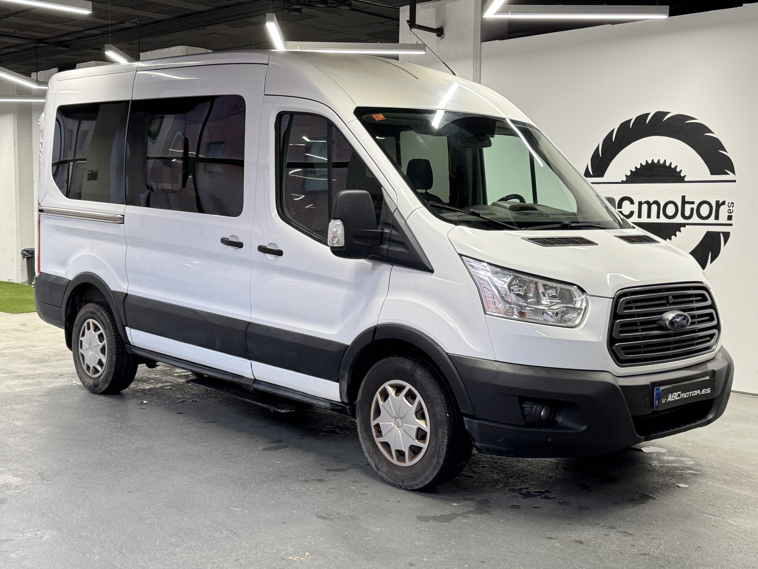 Ford TRANSIT 2.0 Tdci 130 cv 9 plazas.