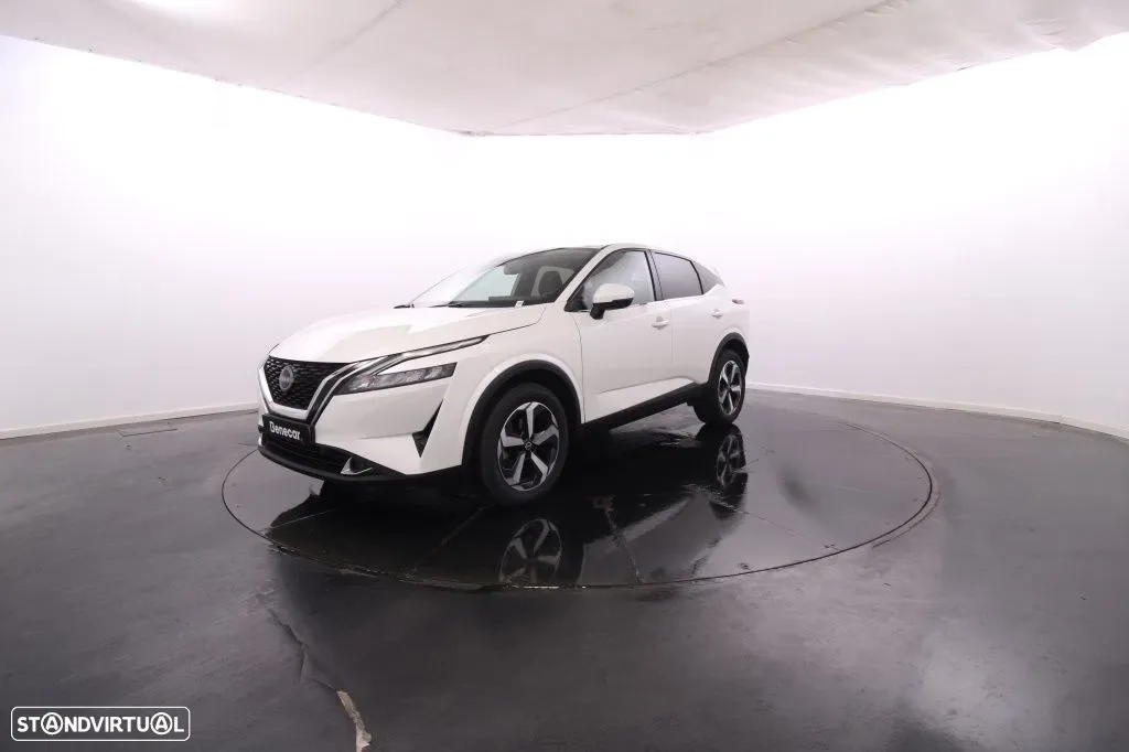 Nissan Qashqai 1.3 DIG-T N-Connecta LED Xtronic