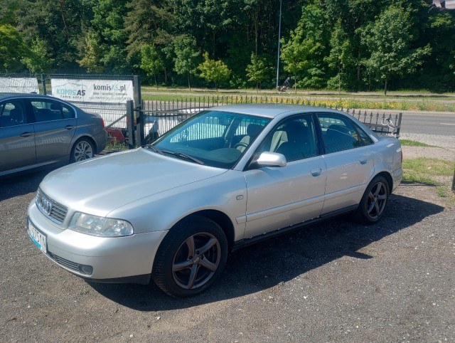 Audi A4 Limousine