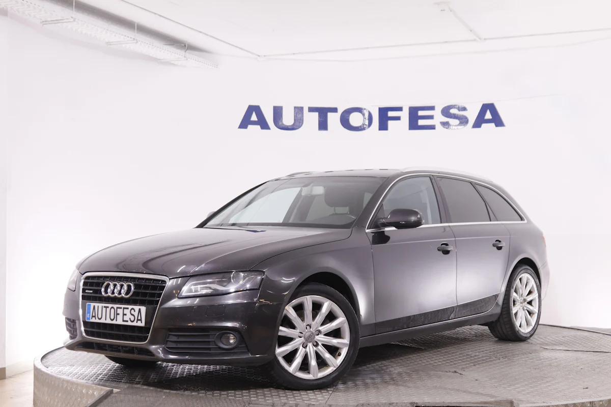 Audi A4 3.0 TDI AVANT QUATTRO AUTO 239CV 5P # PARKTRONIC