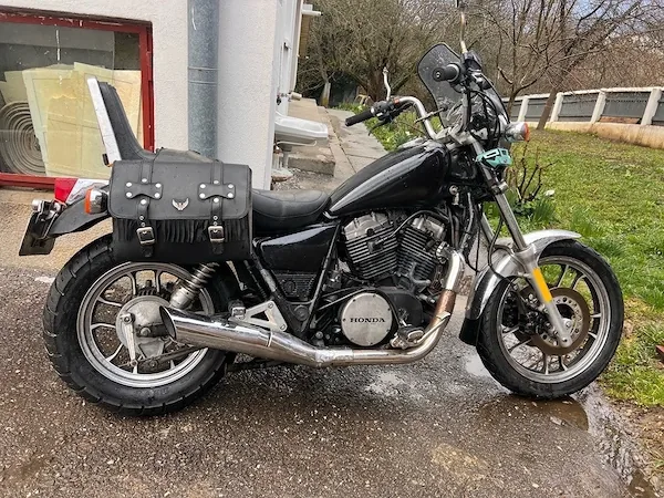 Honda VT Shadow 700