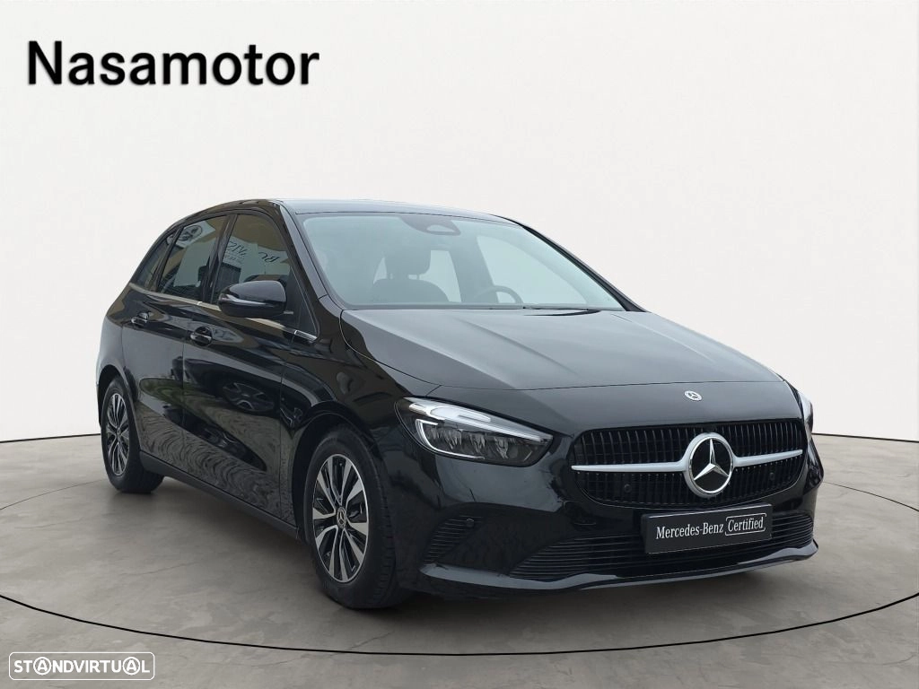 Mercedes-Benz B 180