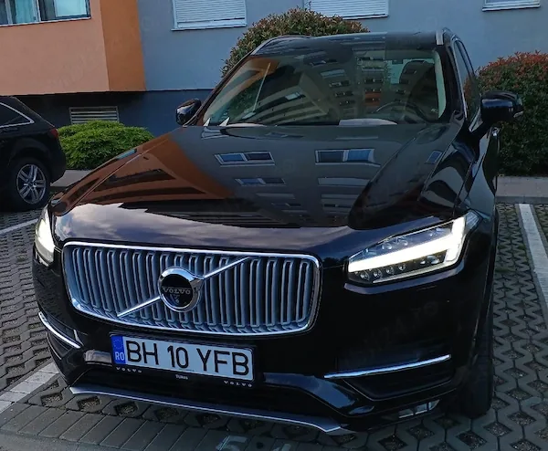 Vand VOLVO XC90 2.0 diesel,automat, 4x4,pneumatic, Model Inscription R Design 2016, 7 Locuri, 225cp
