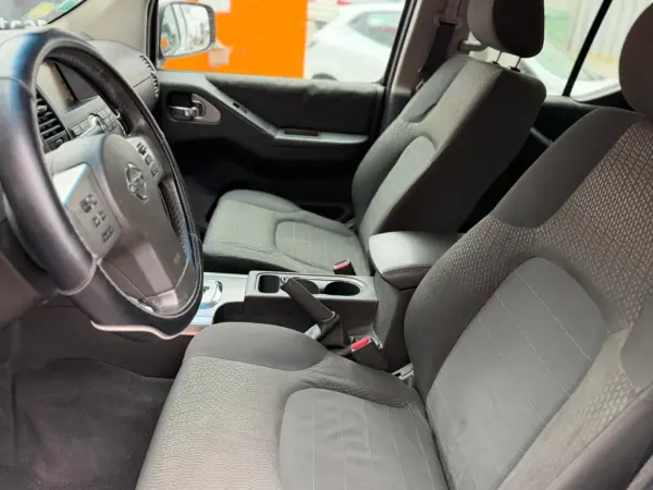 Nissan Navara 2011 2.5 dCi CD SE 4WD