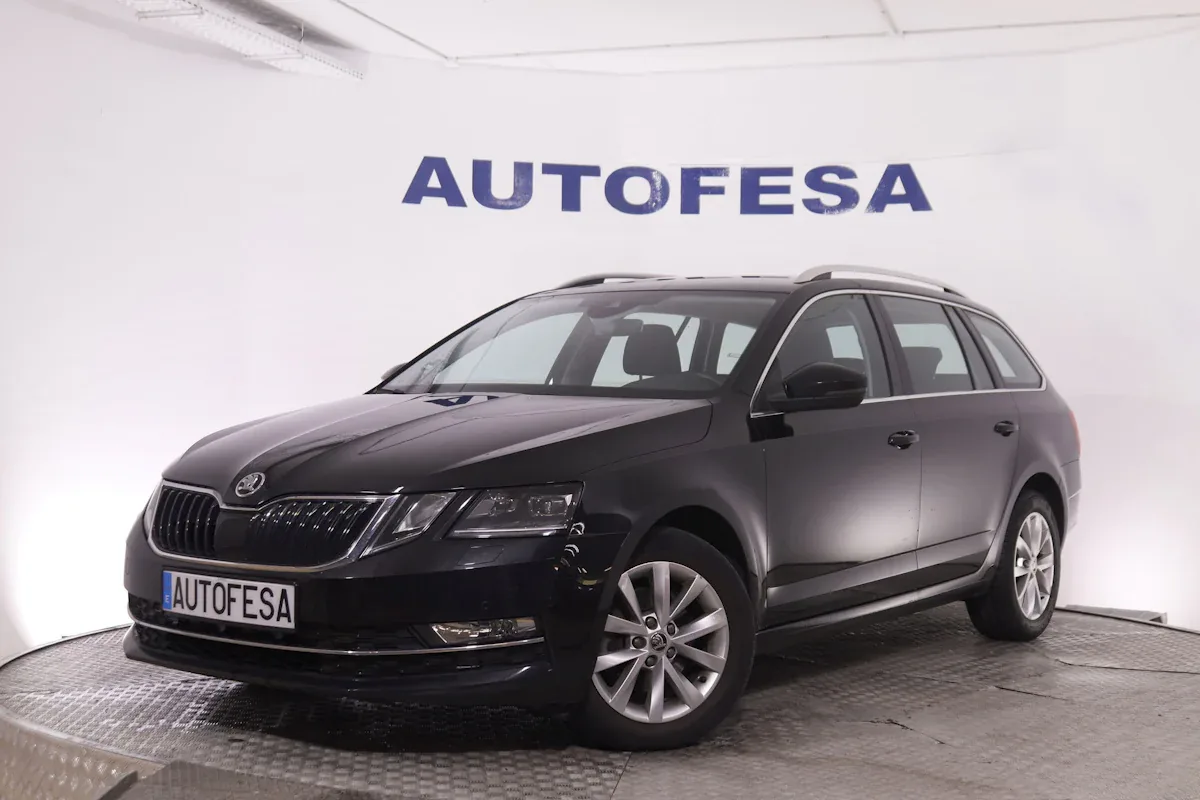 Skoda Octavia 1.0 TSI AMBITION DSG AUTO 115CV 5P # CUERO, NAVY, PARTRONIC