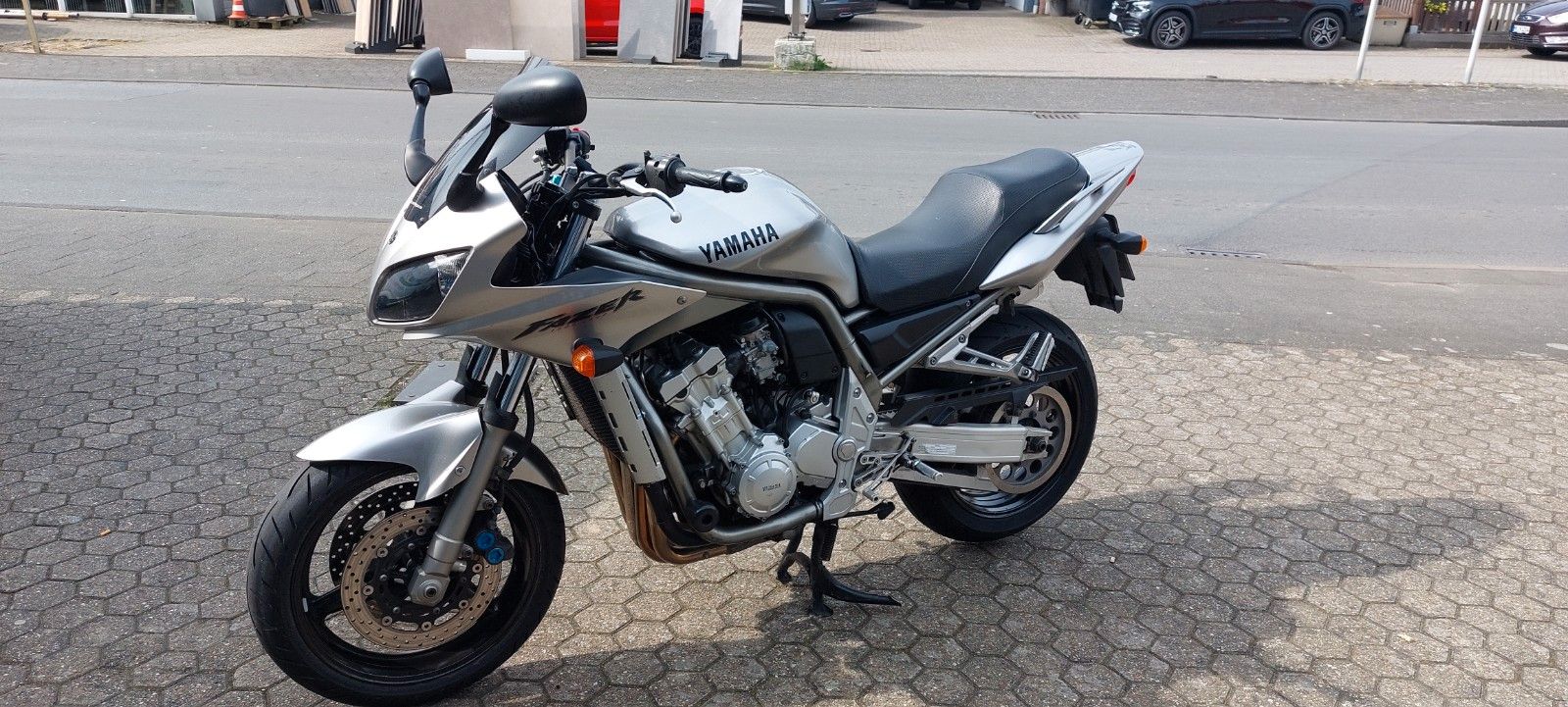 Yamaha FZS 1000 1. Hand inkl Zahnriemen/ Bos u.v.m