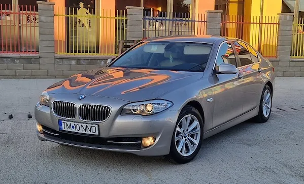 Bmw f10 520i 2.0 benzina an 2012 automata unic proprietar fiscal pe loc