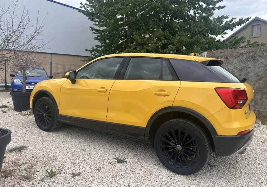 AUDI Q2