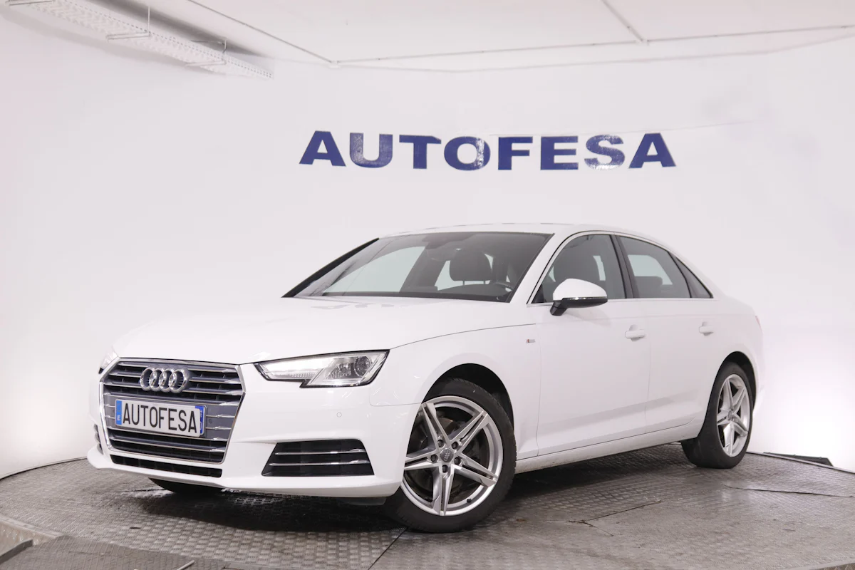 Audi A4 2.0 TFSI S-TRONIC S-LINE 190CV 4P # NAVY,PARKTORNIC