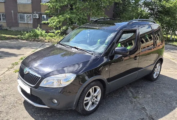 skoda roomster scout