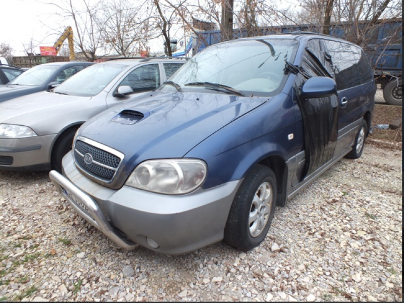 Kia CARNIVAL 2004