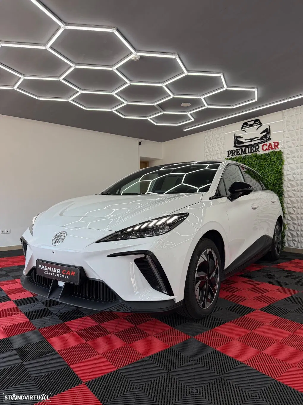 MG MG4 64 kWh Luxury