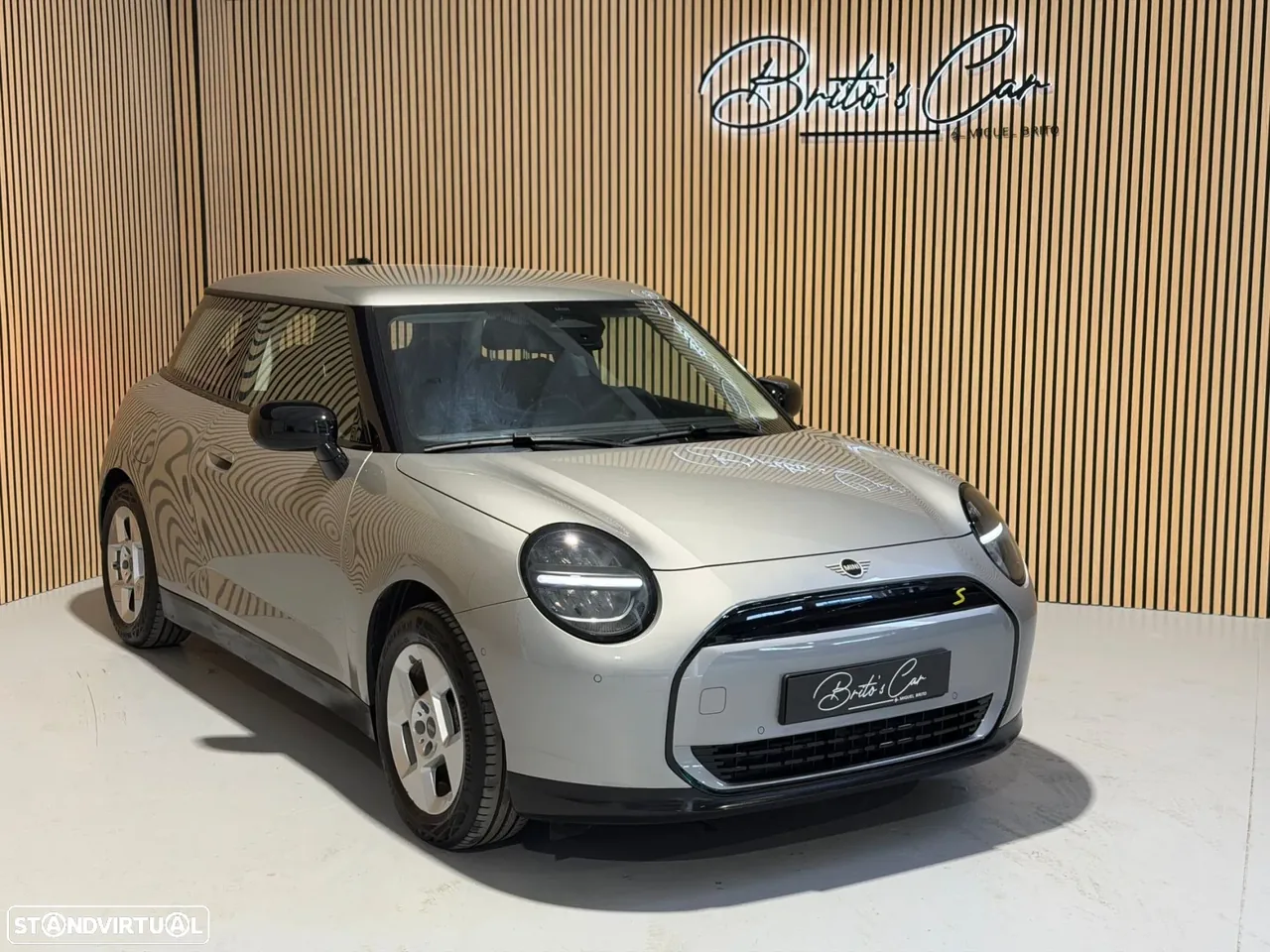 MINI 3 Portas Cooper SE Essential