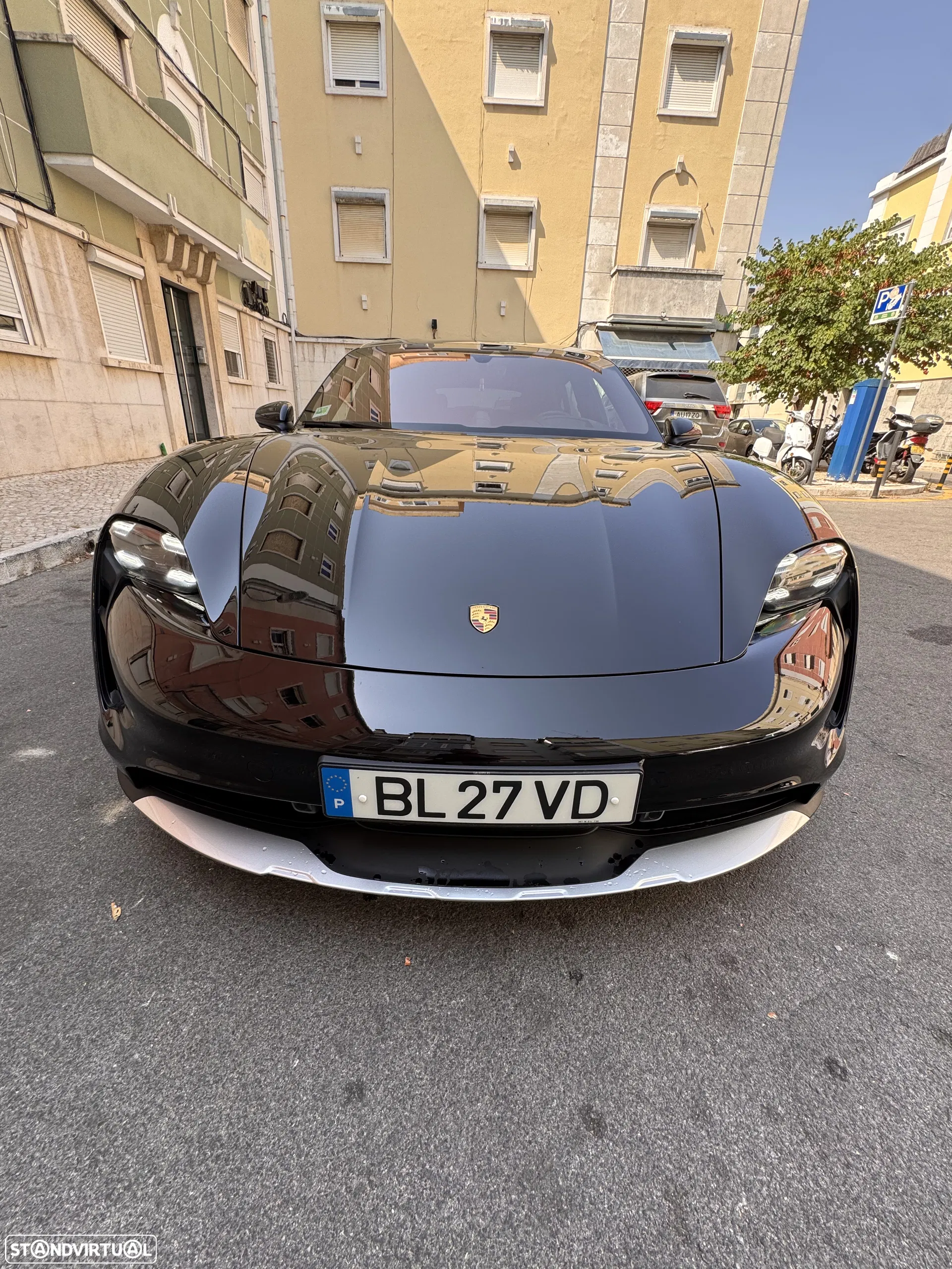 Porsche Taycan Cross Turismo 4S