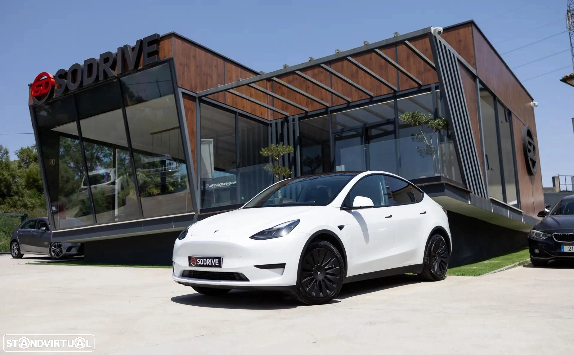 Tesla Model Y Standard