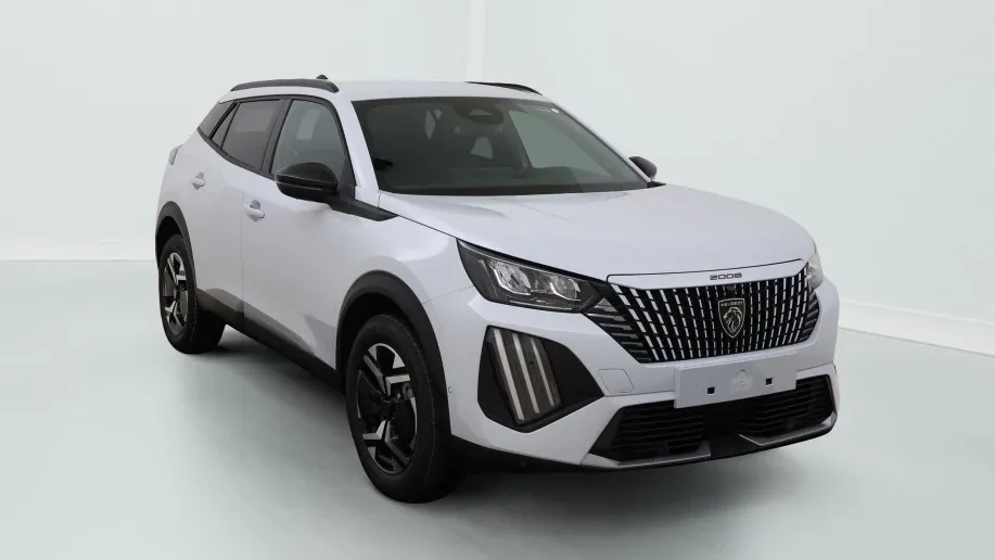 Peugeot 2008 Allure 1.2 Turbo 100 hp Man.6 Zéro km immatriculé