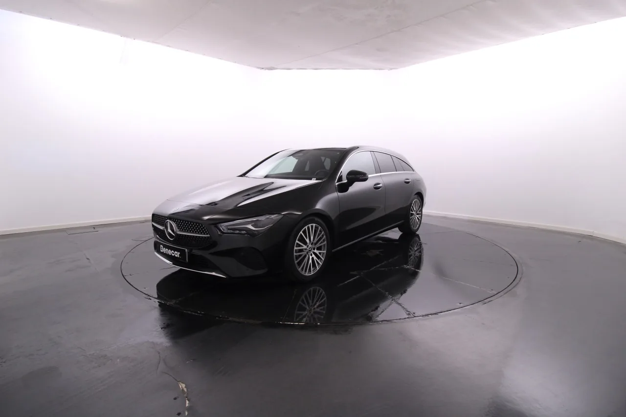 Mercedes-Benz Classe CLA - 180 d Shooting Brake Progressive Advanced Cx. Aut. / Vidros Escurecidos / Estofos em Pele / JLL
