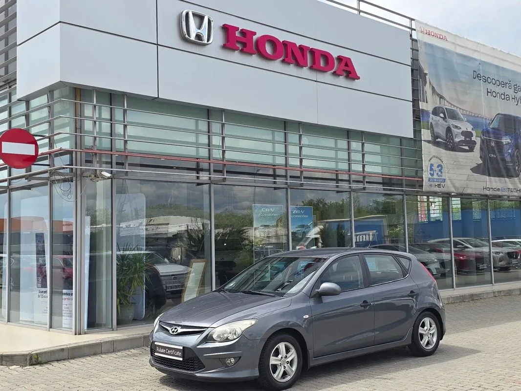 HYUNDAI i30 1.6 126 CP Comfort