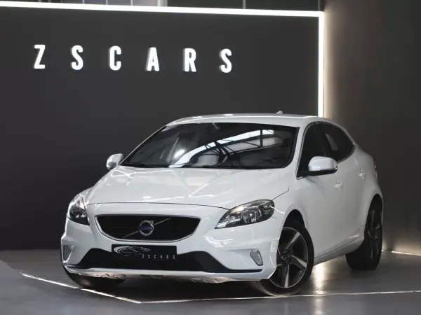 Volvo V40 2015 2.0 D2 R-Design