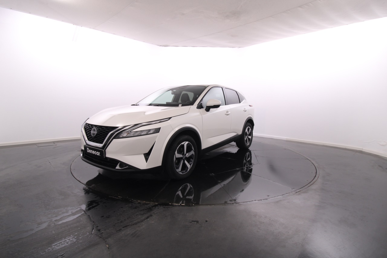 Nissan Qashqai 1.3 MHEV DIG-T N-Connecta 160cv Cx. Aut. / LED / JLL