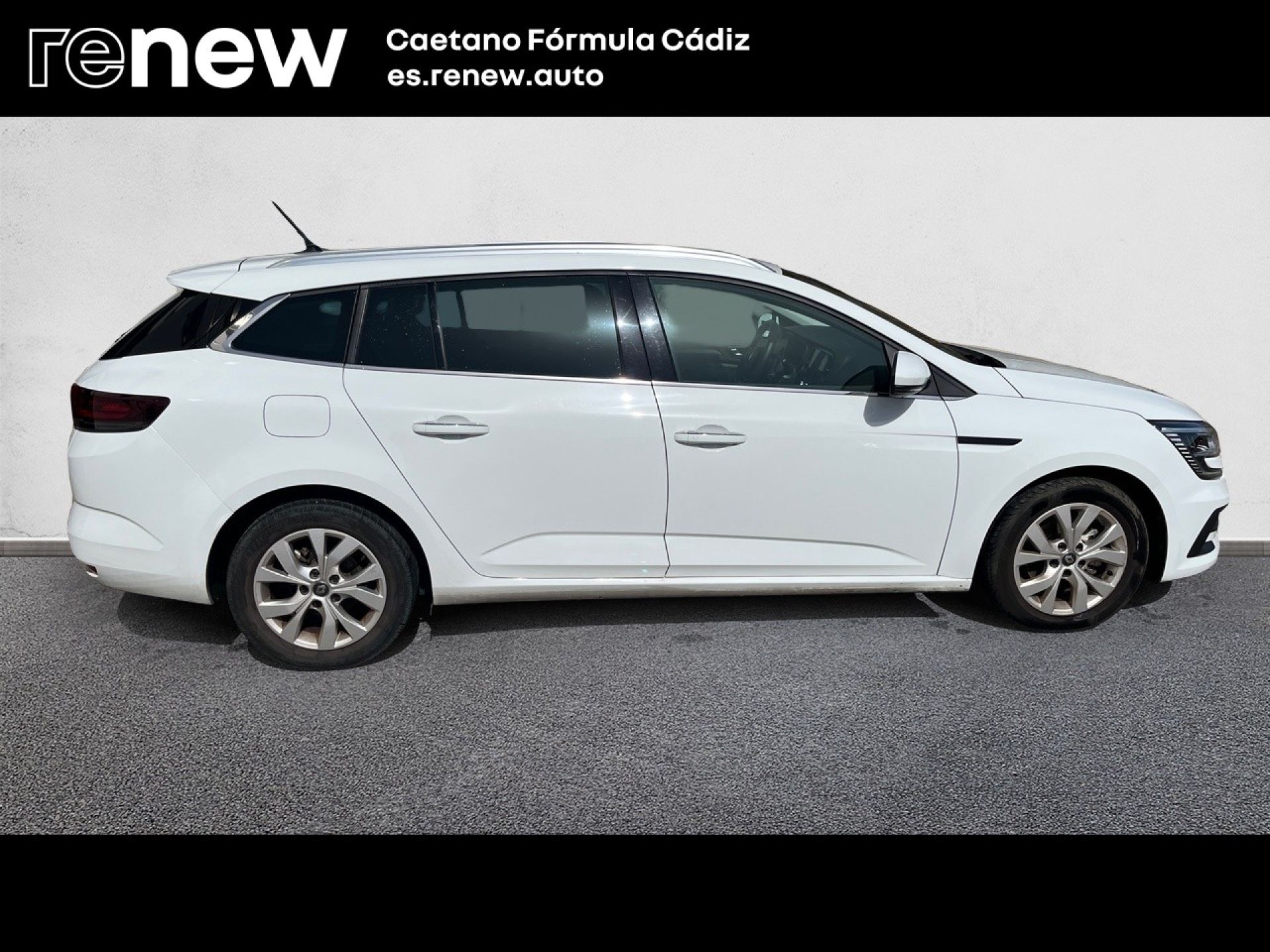 Renault Megane S.T. Intens Blue dCi 85 kW (115CV)