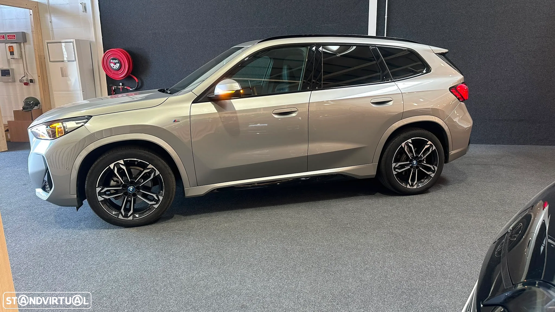 BMW iX1 eDrive20 Pack Desportivo M