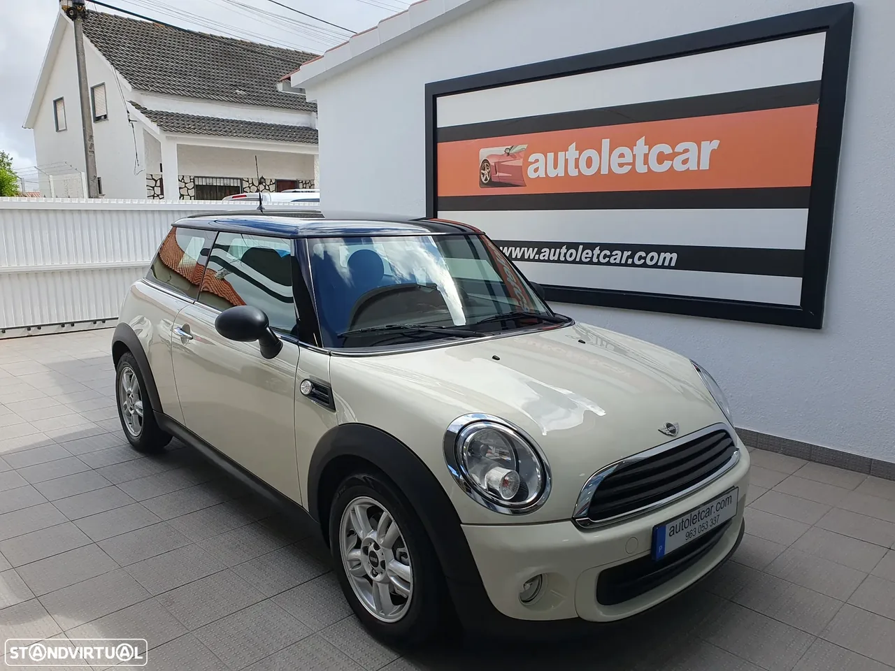 MINI 3 Portas One Aut.