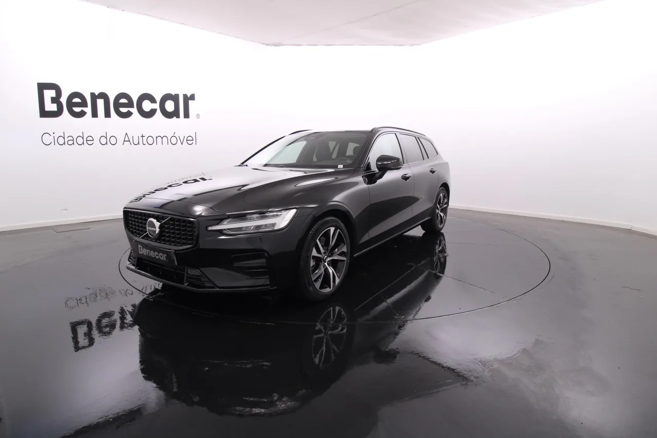Volvo V60 B4 FWD Plus Cx. Aut. / Vidros Escurecidos