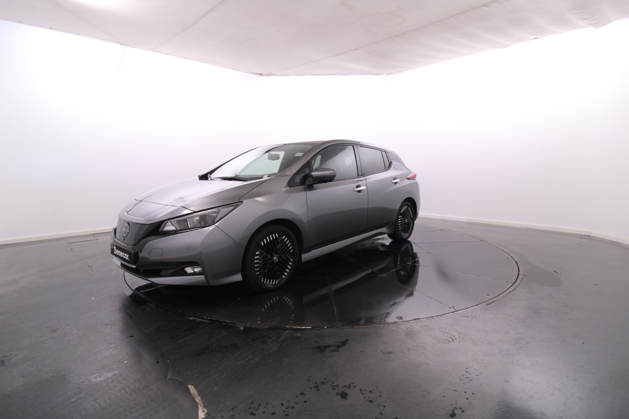 Nissan Leaf 40 kWh N-Connecta GPS / Vidros Escurecidos / Cam. Traseira / JLL